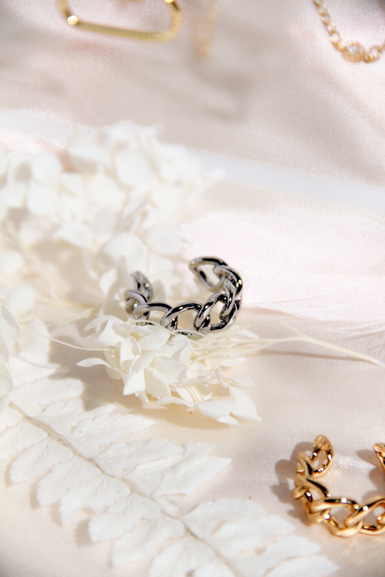 Hallie Chain Ring