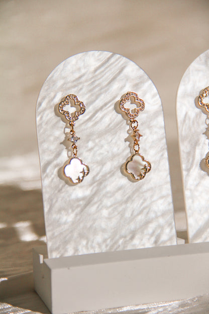 Lara Clover Earring