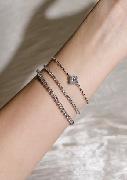 Tridon Mini Clover Dainty Bracelet